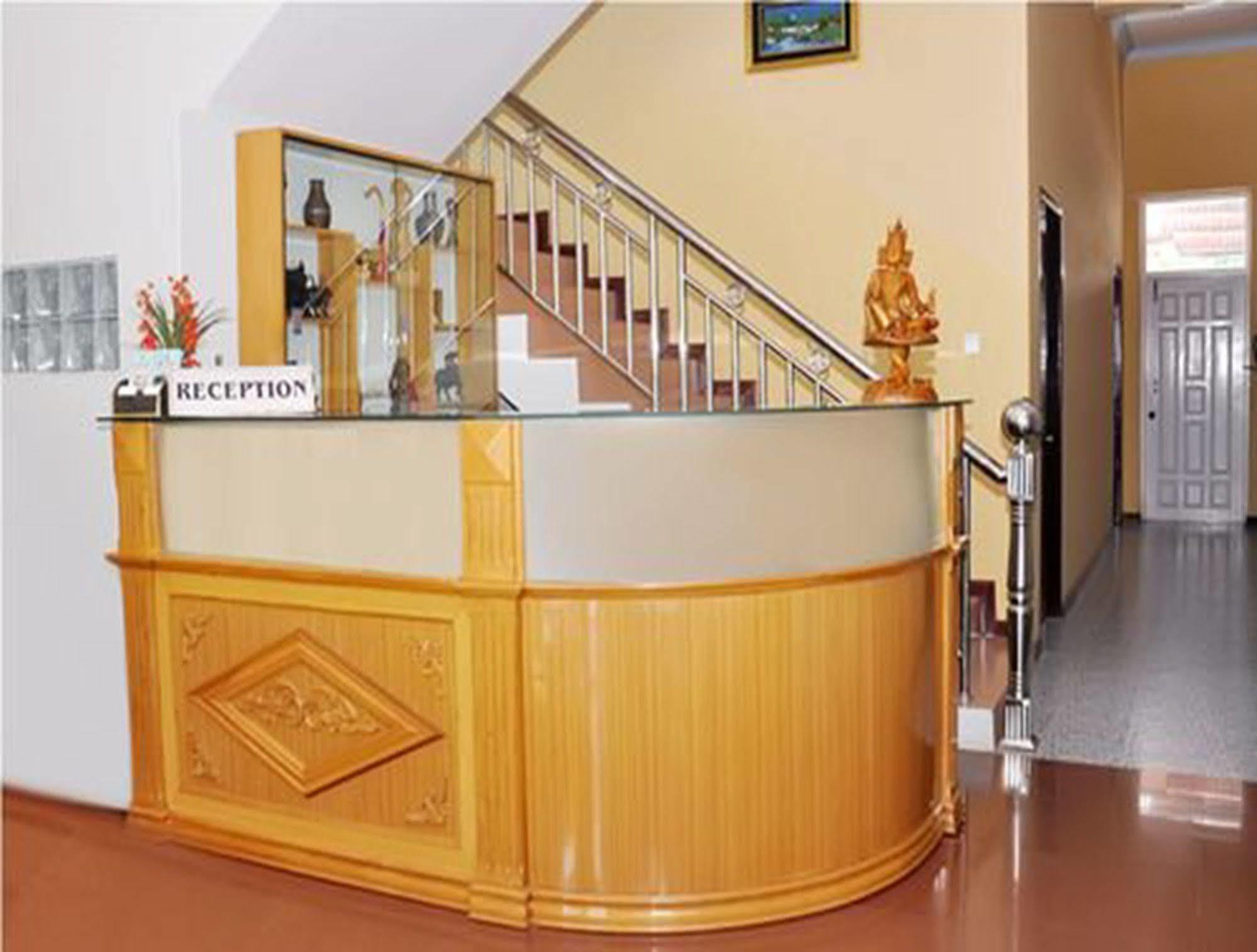 Royal Tulip Hotel مانديلاي المظهر الخارجي الصورة
