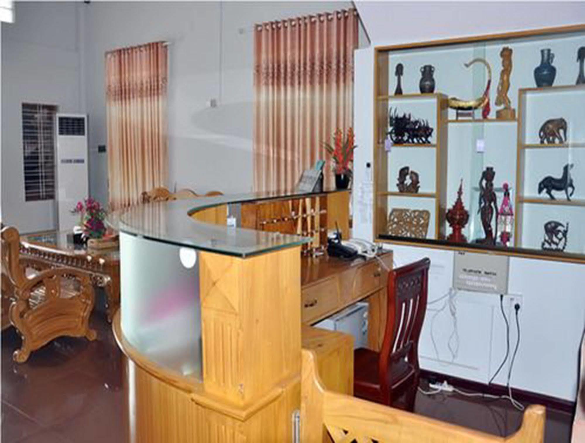 Royal Tulip Hotel مانديلاي المظهر الخارجي الصورة