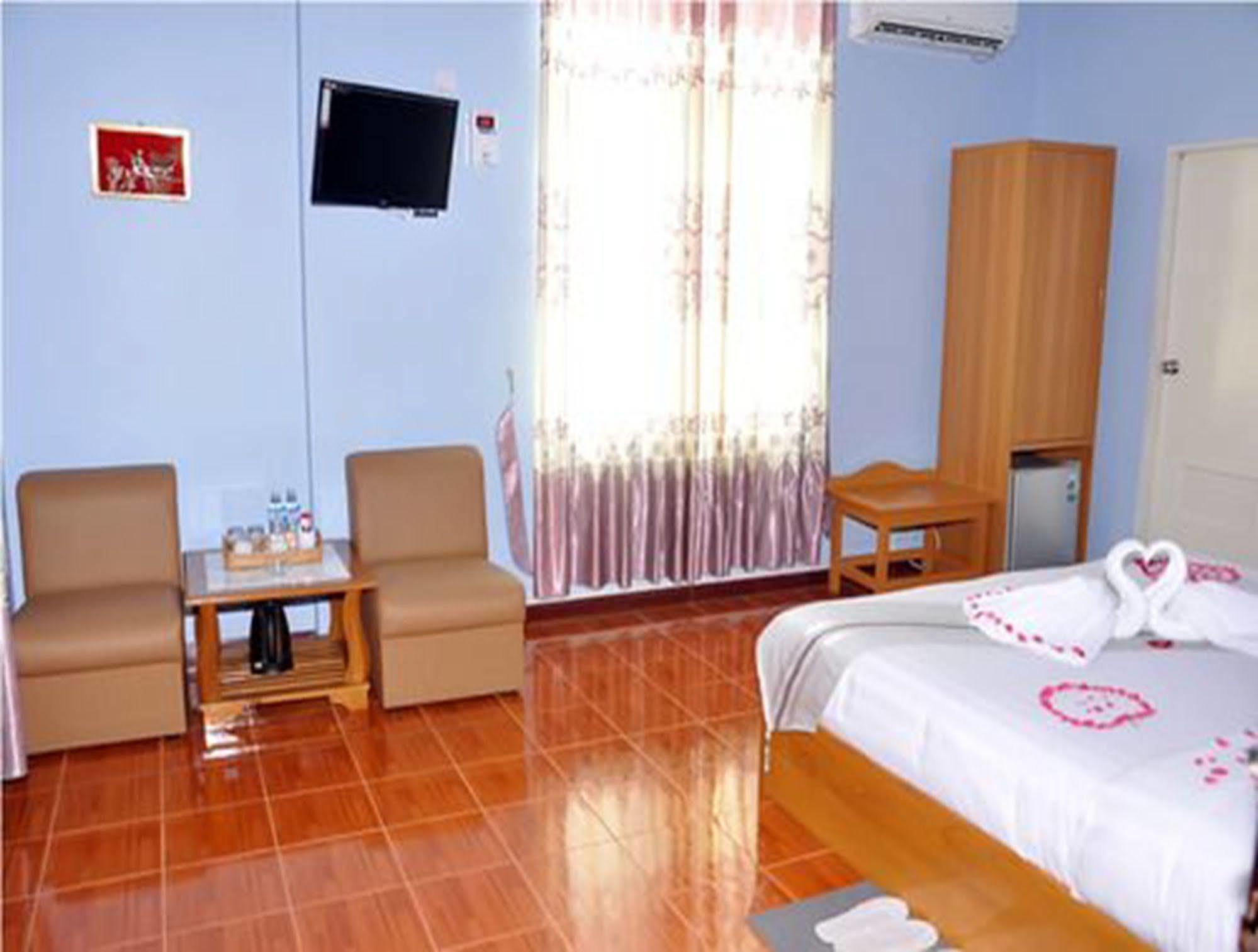 Royal Tulip Hotel مانديلاي المظهر الخارجي الصورة